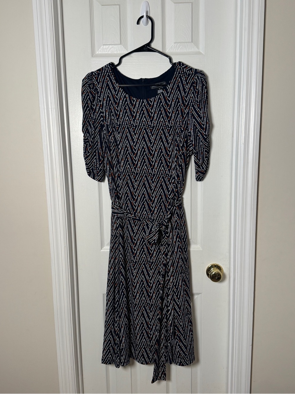 Jessica Howard Chevron Midi Dress Size 16 Black White Puff Sleeve Belted